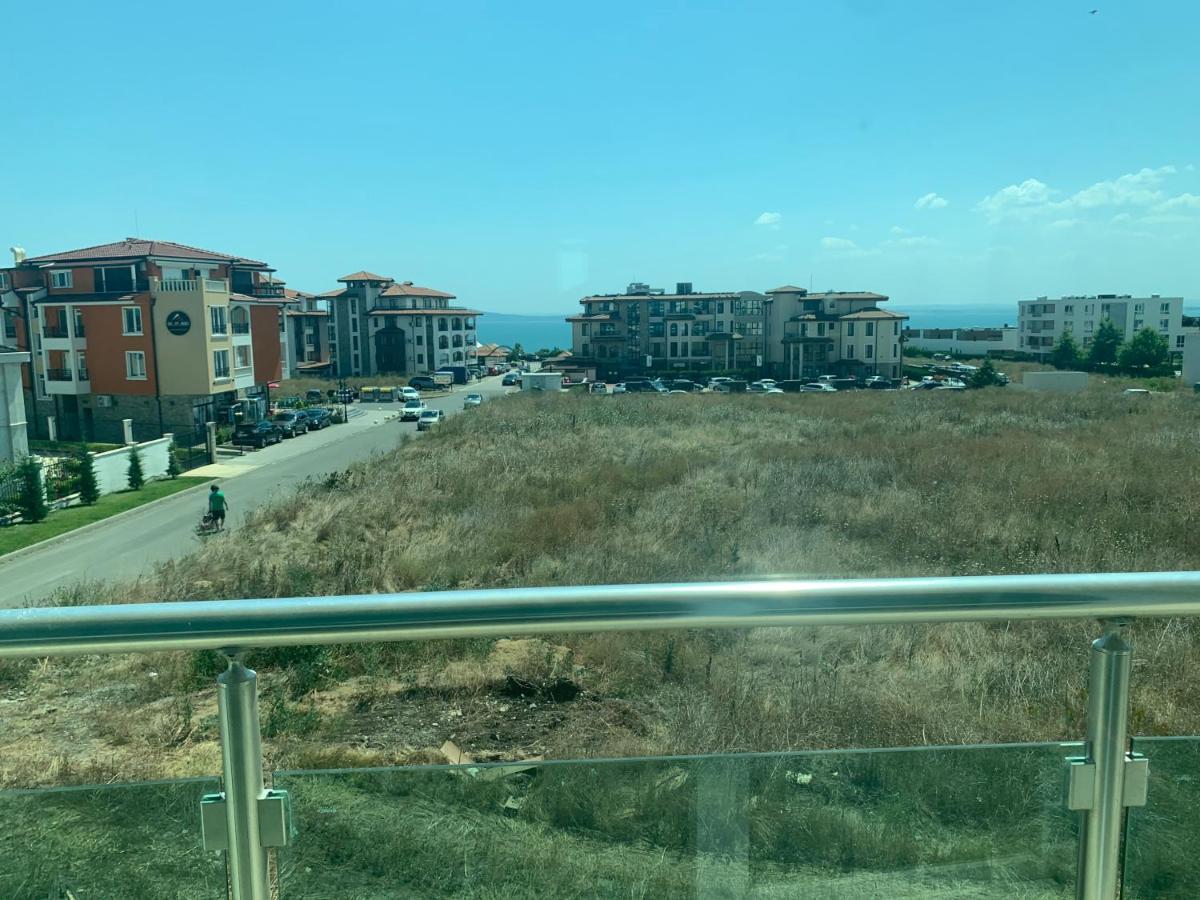 Апартамент В Сарафово Apartment Burgas Exterior photo