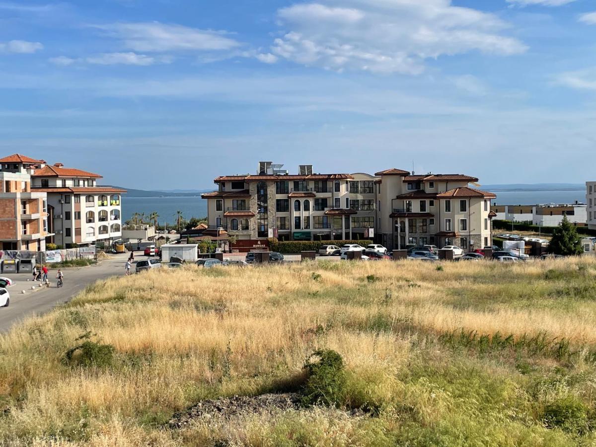 Апартамент В Сарафово Apartment Burgas Exterior photo