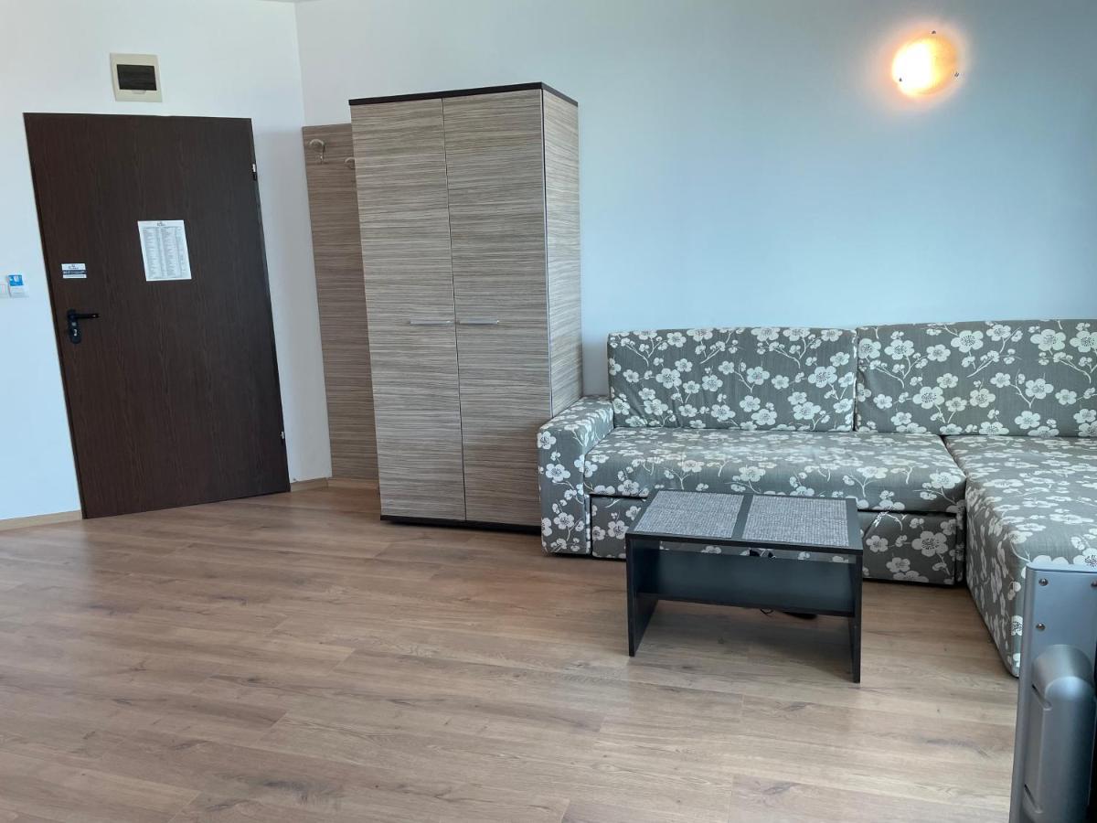 Апартамент В Сарафово Apartment Burgas Exterior photo